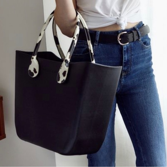 Pick your color…Versa Tote S/M - Picture 9 of 16